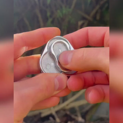 Triangle Rotary Push Card - Compact Rotating Push Fidget