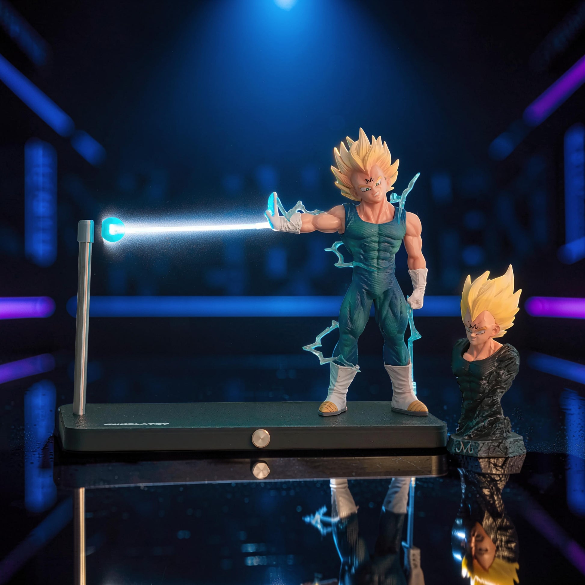 The Curious Mind Dragon Ball Vegeta night light set with magnetic LED display and bust. Features Vegeta figure with blue energy blast.